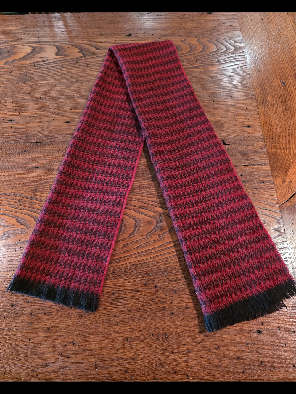 100% Lambs Wool Scarf Made In Germany Red & Black Houndstooth - Unisex